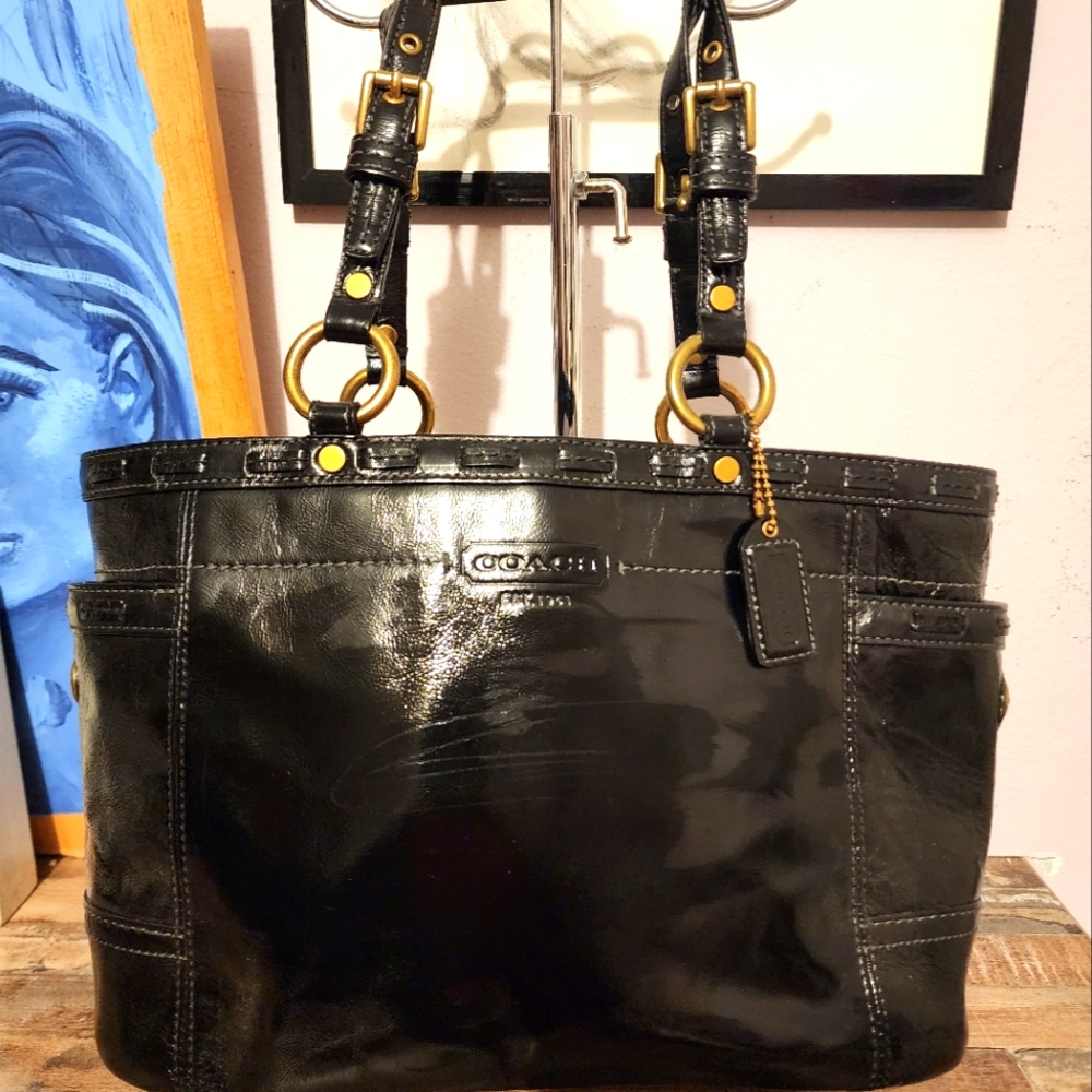 COACH Black Patent Leather Tote  F0773-11500